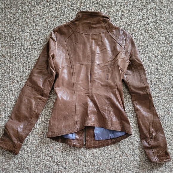 Danier Jacket - Picture 8 of 10